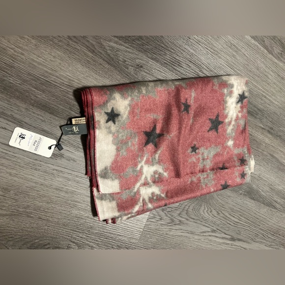 JC Sunny Cashmere Acrylic Blend Ruana Shawl Wrap Scarf Pink Stars - Picture 2 of 5